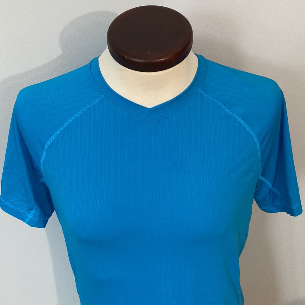 Lululemon Mens V Neck Tee - Picture 2 of 14